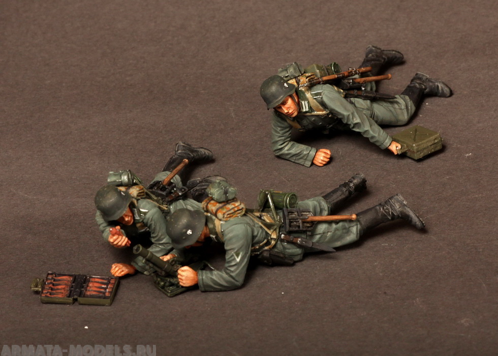 3528SOGA German 5 cm mortar Grw 36 team.1939-42 SOGA Miniatures