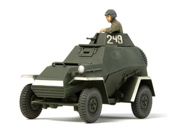 32576T Советский бронеавтомобиль БА-64Б, с фигурой командира. Tamiya