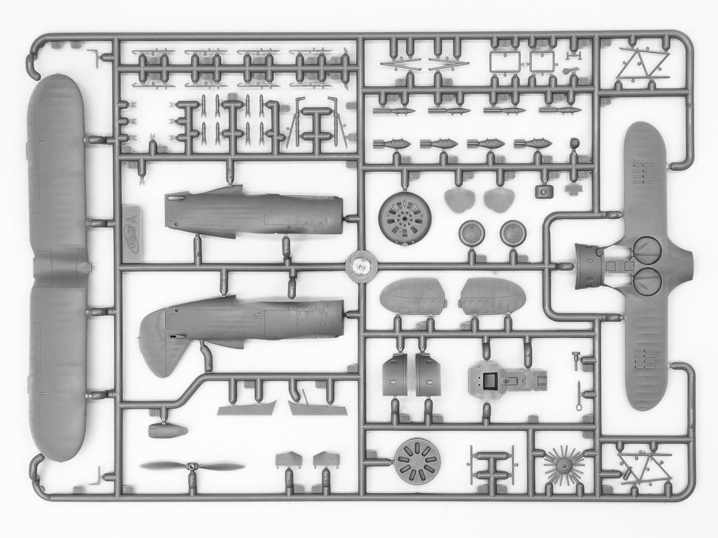 72074 И-153 Чайка Советский истребитель-биплан 2МВ ICM