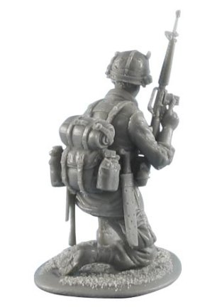 FL35043 US 25th Infantry Division Kneeling with M-16 First Legion