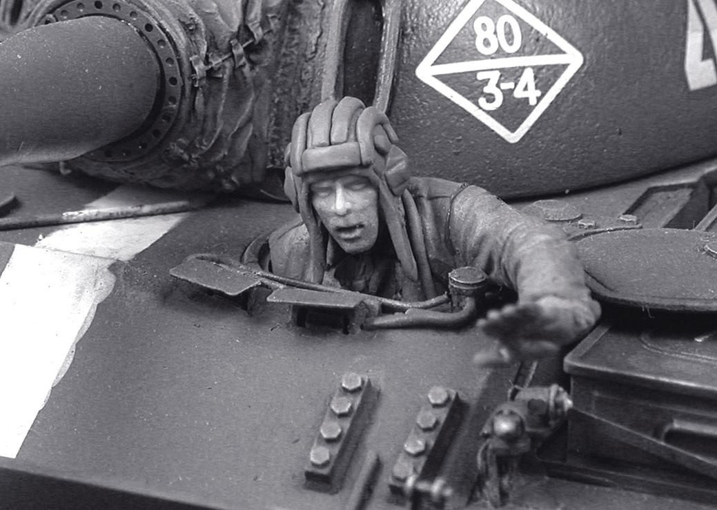T35223 Серия железный занавес. Советские танкисты (2) Tank