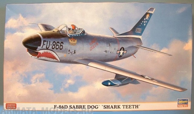 02007  Самолет F-86D SABRE DOG SHARK TEETH Hasegawa