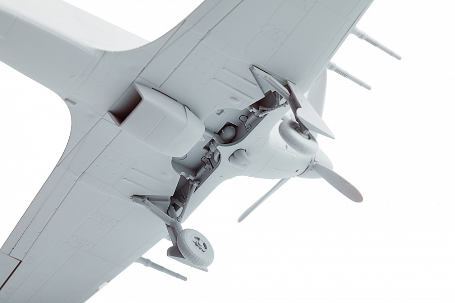 7322 Британский истребитель Хоукер Харрикейн IIC Звезда