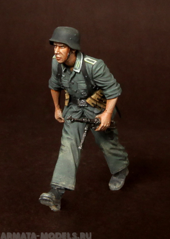 3562SOGA German Feldwebel Panzergrenadier. SOGA Miniatures