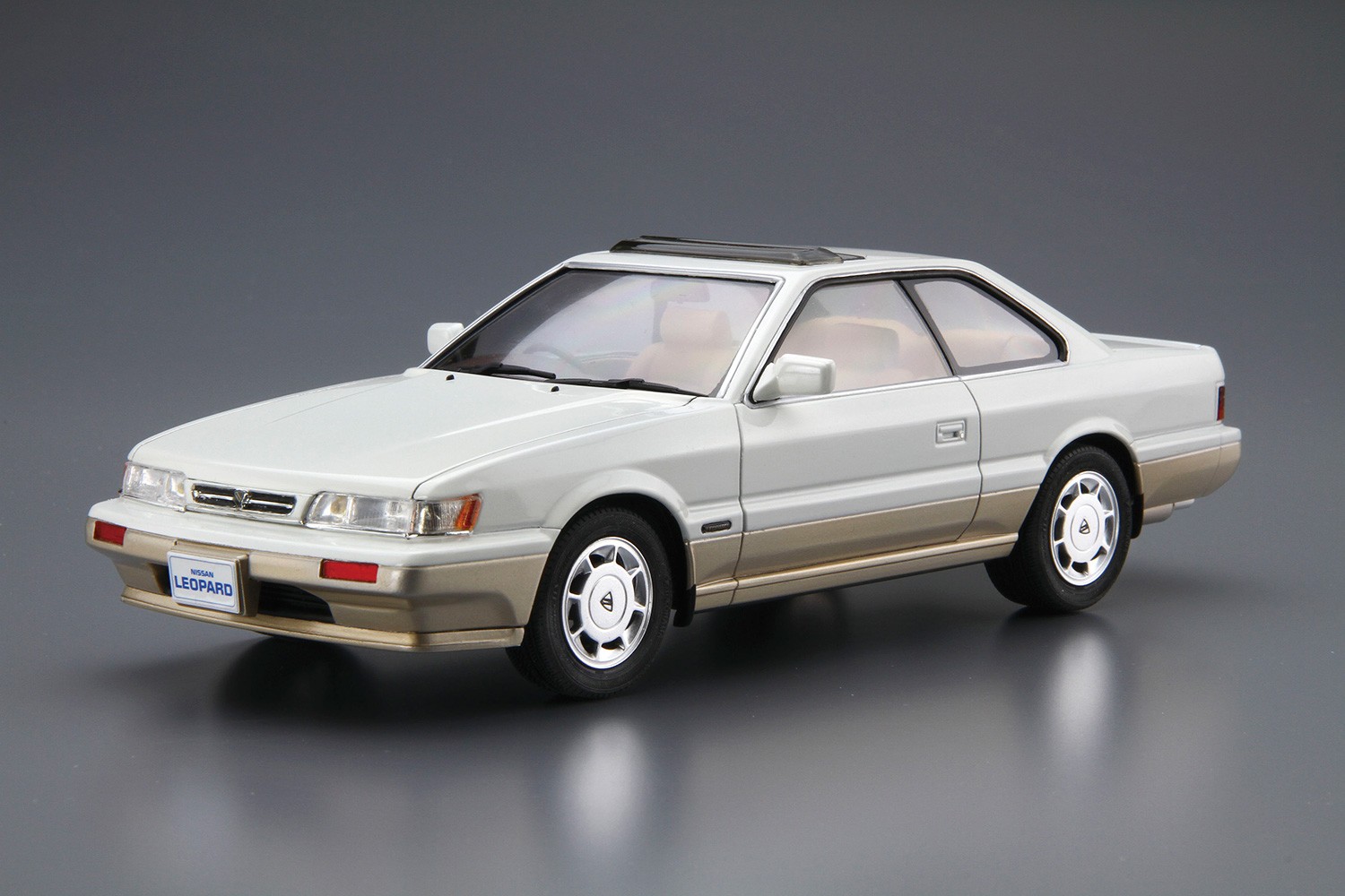 05739 Nissan Leopard Ultima V30Twincam Turbo 90 Aoshima