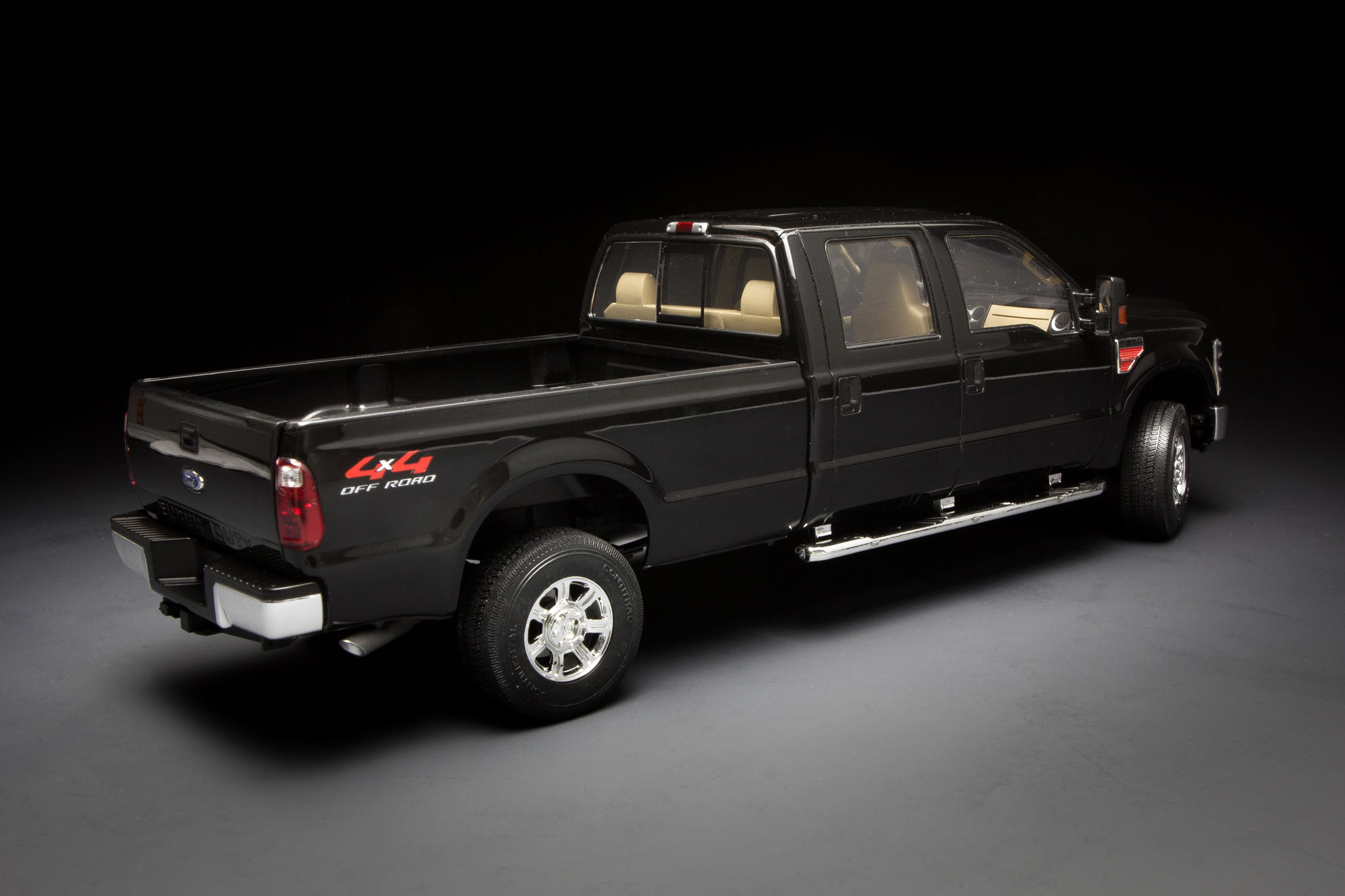 CS-001 Ford F-350 Super Duty Crew Cab Meng