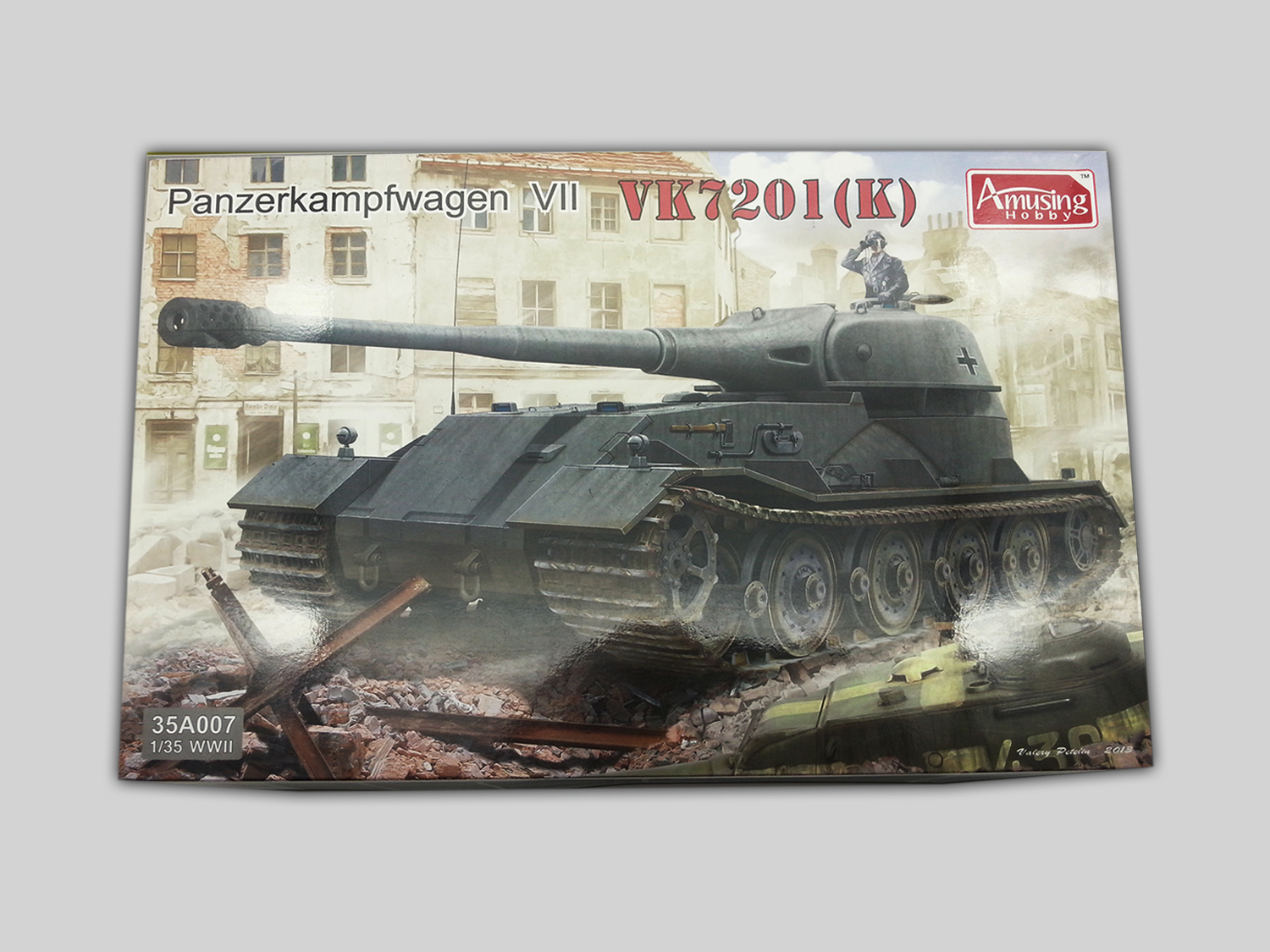 AH35A007 Экспериментальный сверхтяжелый немецкий танк  Panzerkampfwagen VK72.01(K) Amusing Hobby