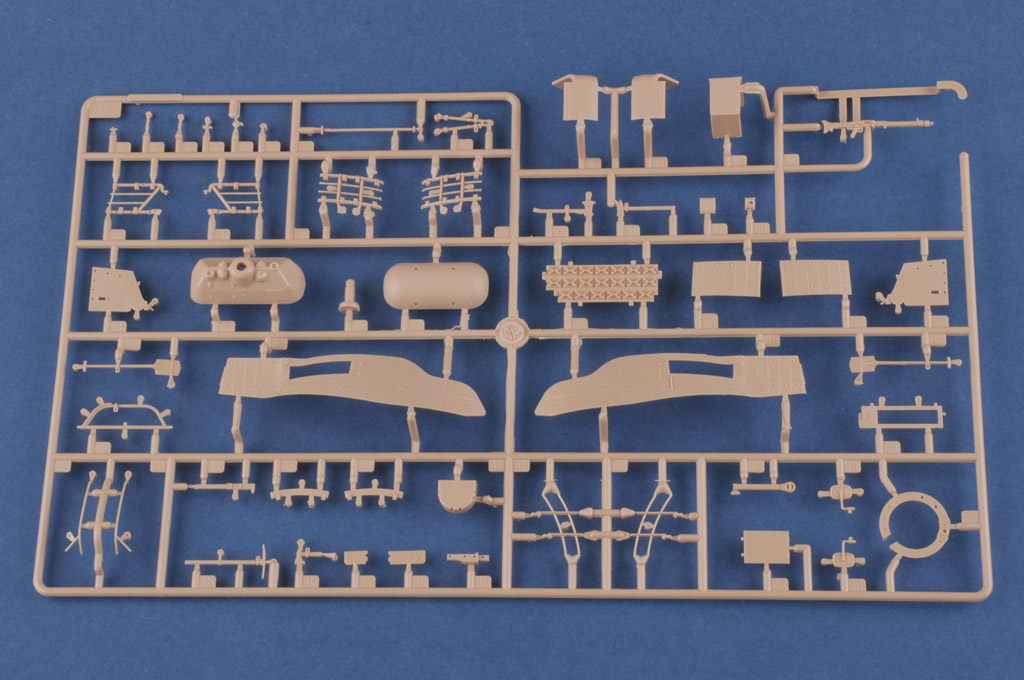 84501HB ОБТ армии бундесвера Leopard 1A5 Hobby Boss