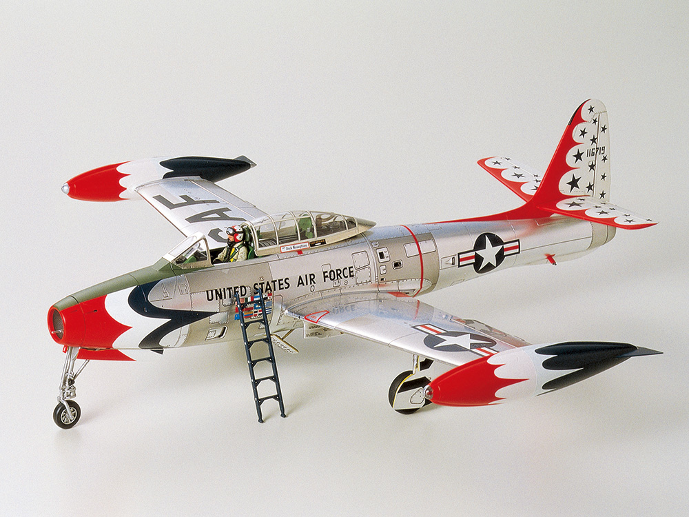 61077 Republic F-84G Thunderbirds Tamiya