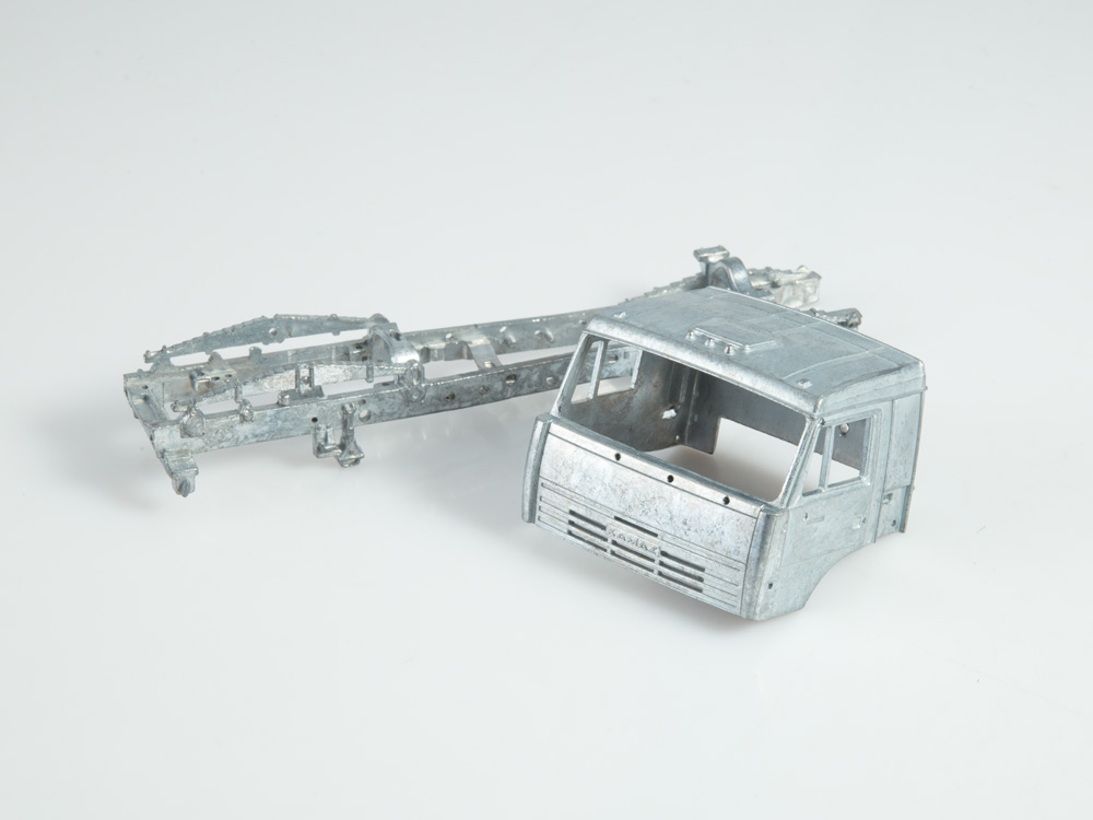 1444AVD Сборная модель КАМАЗ-5460 седельный тягач AVD Models