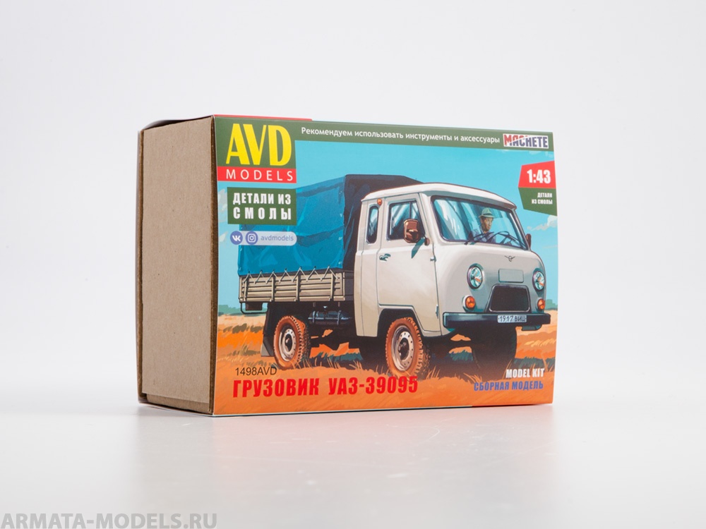 1498AVD Сборная модель УАЗ-39095 AVD Models