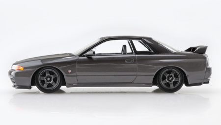 06353 Nissan Skyline GT-R R32 (Gun Grey Metallic) Aoshima